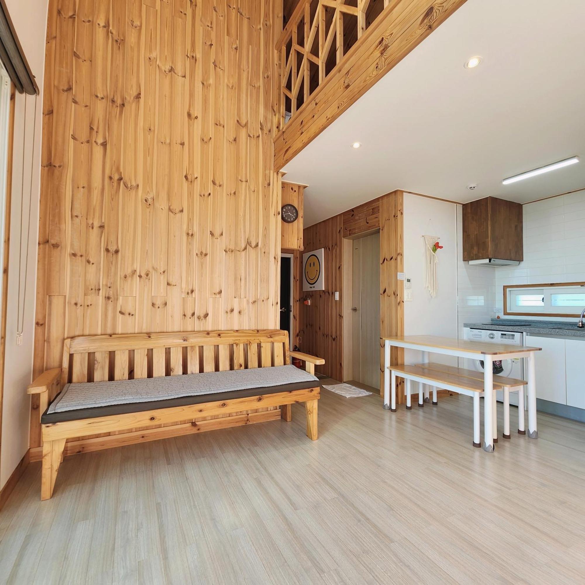 Jeju 542 Pension 西归浦市 外观 照片