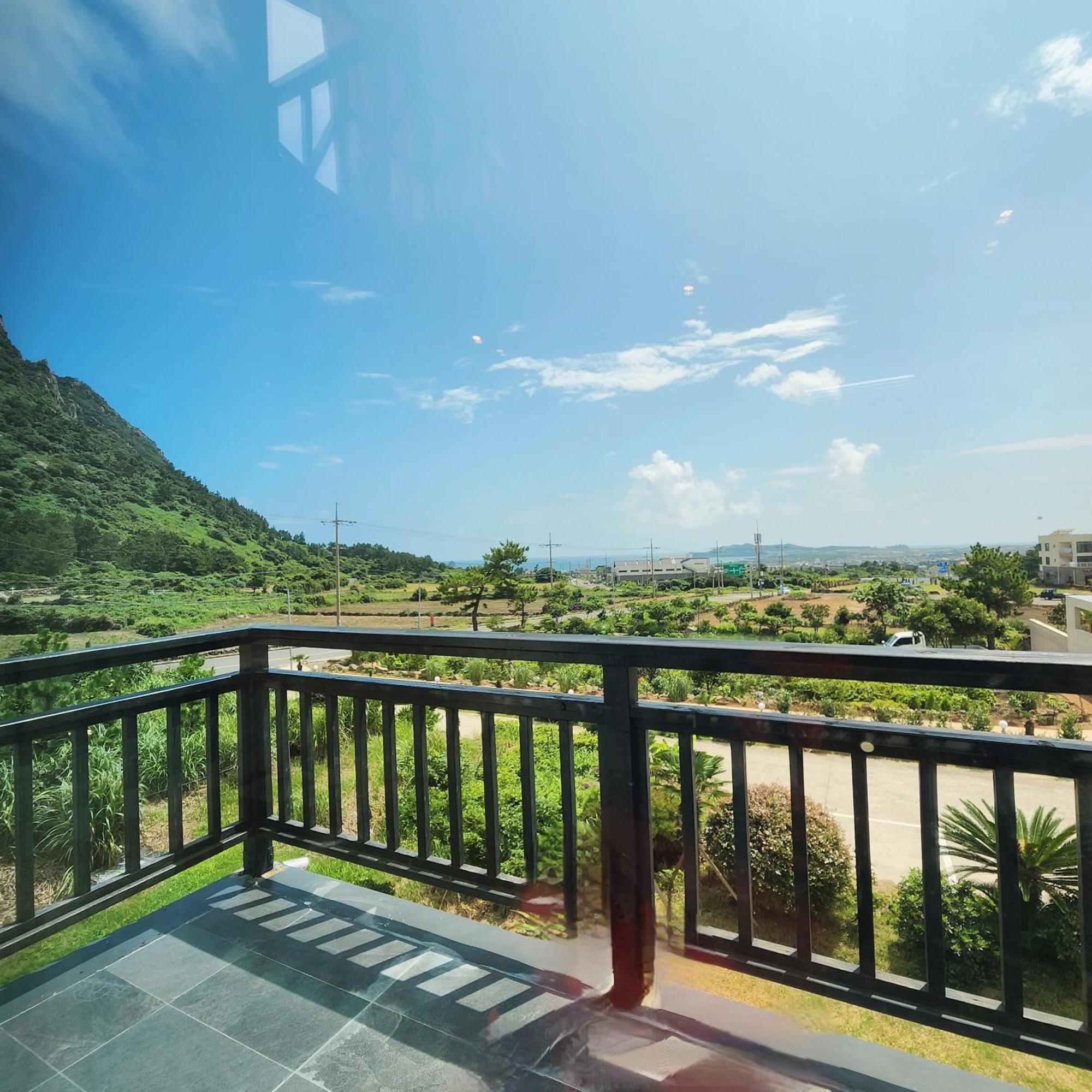 Jeju 542 Pension 西归浦市 外观 照片